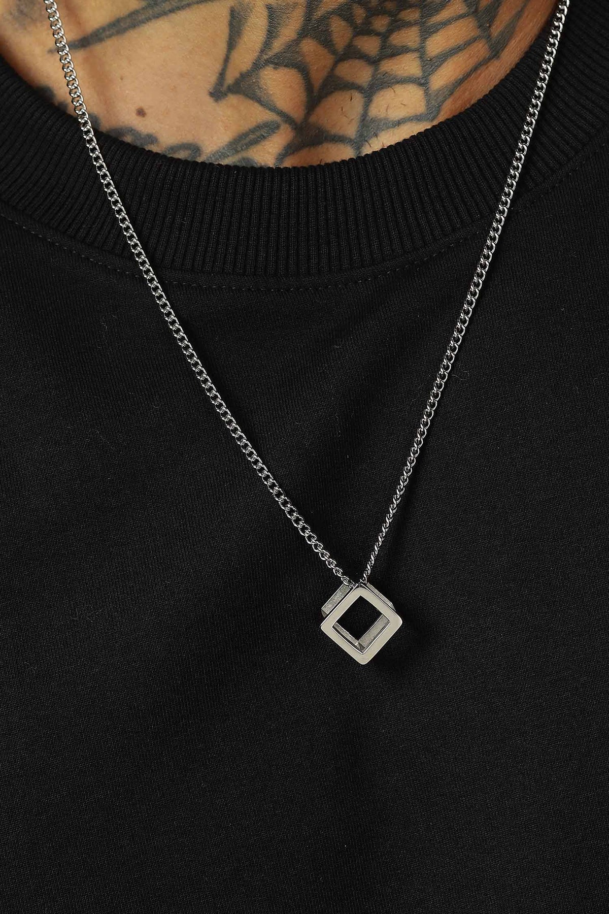 CUBIX SQUARE PENDANT WITH CHAIN