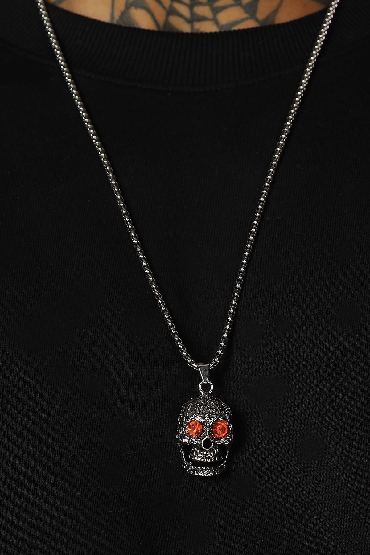 Inferno Skull Pendant With Chain
